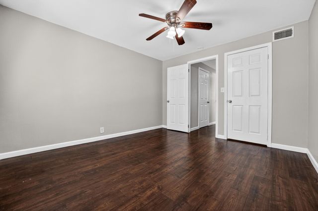 20600 Bonanza ST 2, Lago Vista, TX 78645