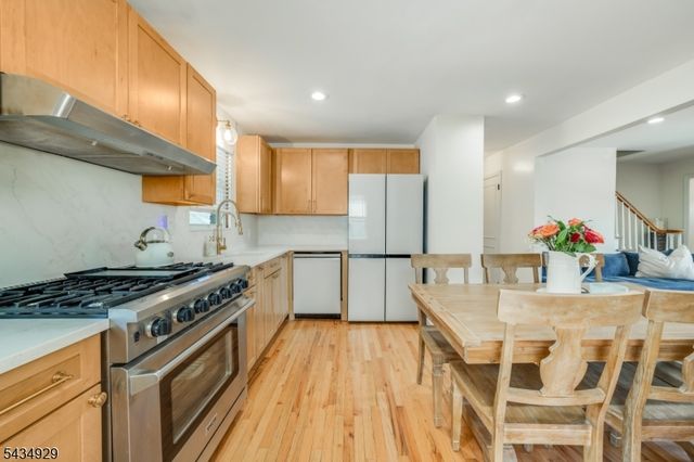 232 W Linden Ave, Linden City, NJ 07036