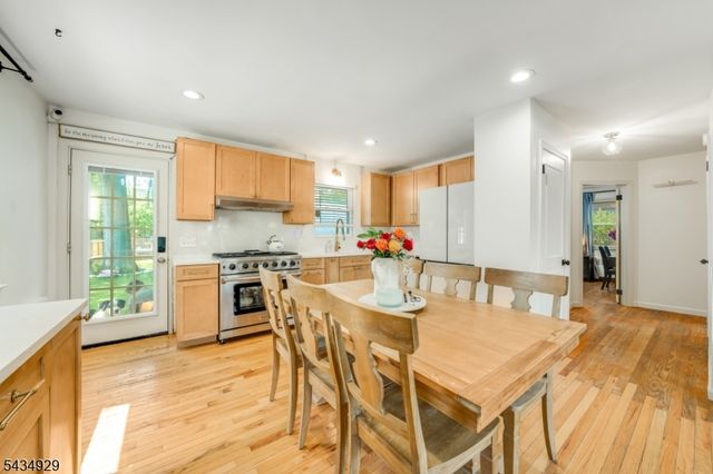 232 W Linden Ave, Linden City, NJ 07036