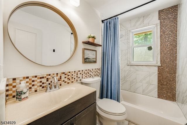 232 W Linden Ave, Linden City, NJ 07036
