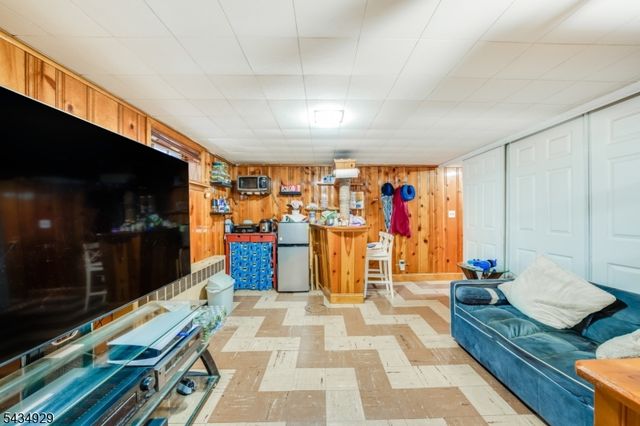232 W Linden Ave, Linden City, NJ 07036