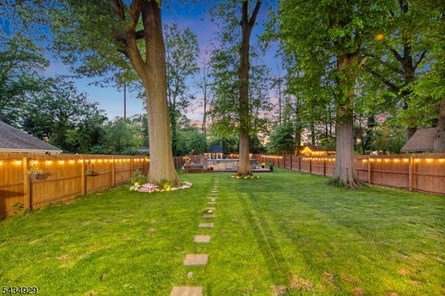 232 W Linden Ave, Linden City, NJ 07036