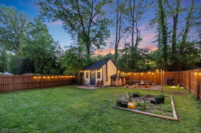 232 W Linden Ave, Linden City, NJ 07036