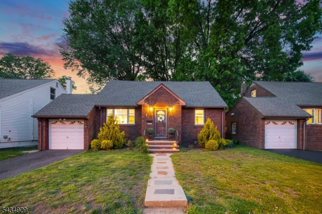 232 W Linden Ave, Linden City, NJ 07036
