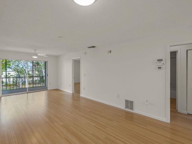 3987 MACEACHEN BOULEVARD 133, Sarasota, FL 34233