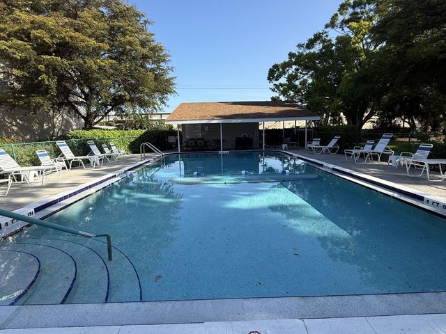 3987 MACEACHEN BOULEVARD 133, Sarasota, FL 34233