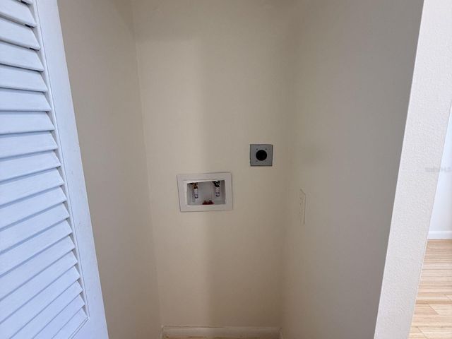 3987 MACEACHEN BOULEVARD 133, Sarasota, FL 34233