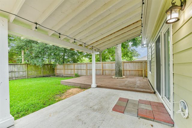4313 38th Street, Dickinson, TX 77539