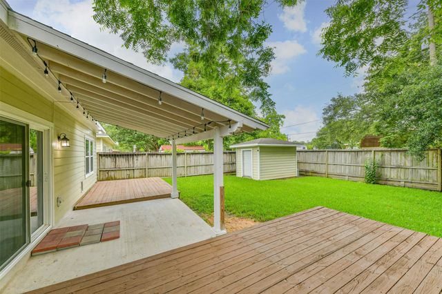 4313 38th Street, Dickinson, TX 77539