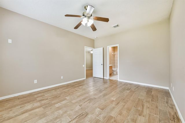 4313 38th Street, Dickinson, TX 77539