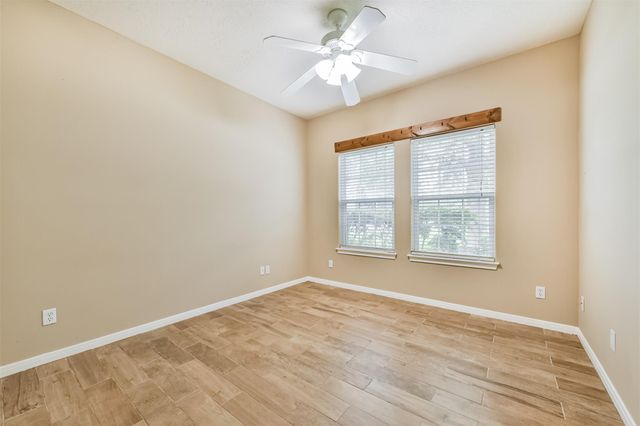 4313 38th Street, Dickinson, TX 77539