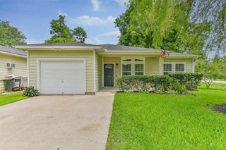 4313 38th Street, Dickinson, TX 77539