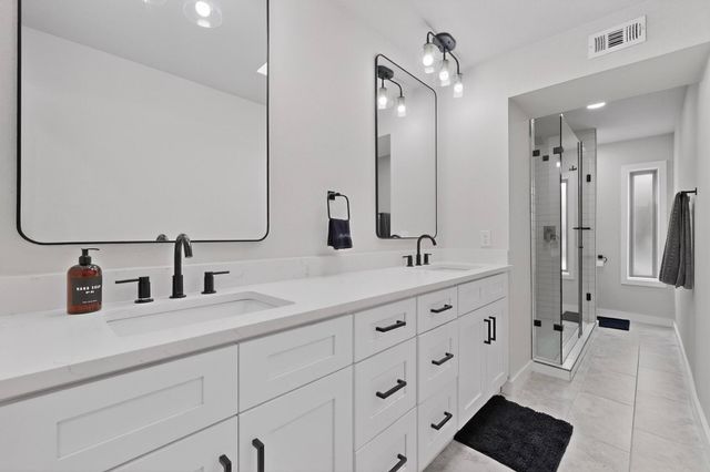 5015 Thunder Road, Dallas, TX 75244