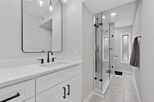 5015 Thunder Road, Dallas, TX 75244