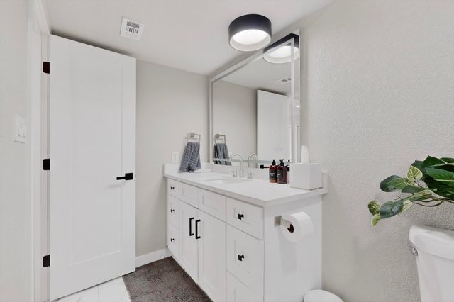 5015 Thunder Road, Dallas, TX 75244