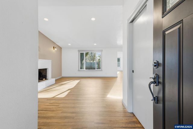 782 Lockwood Ln S, Salem, OR 97302