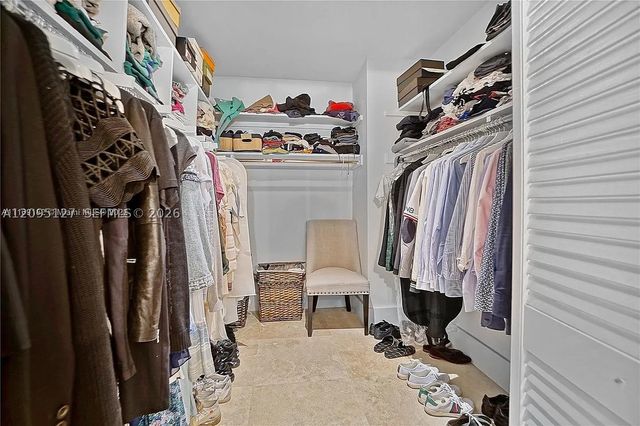6901 Edgewater Dr 211, Coral Gables, FL 33133