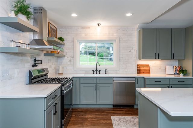 674 Garden Road, Oakwood, OH 45419