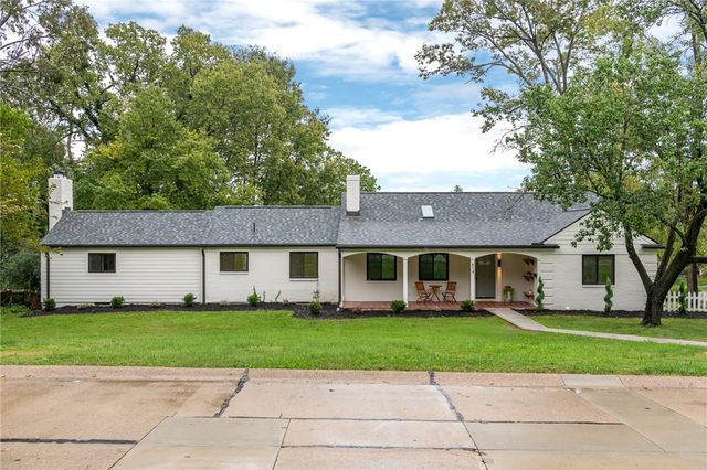 674 Garden Road, Oakwood, OH 45419