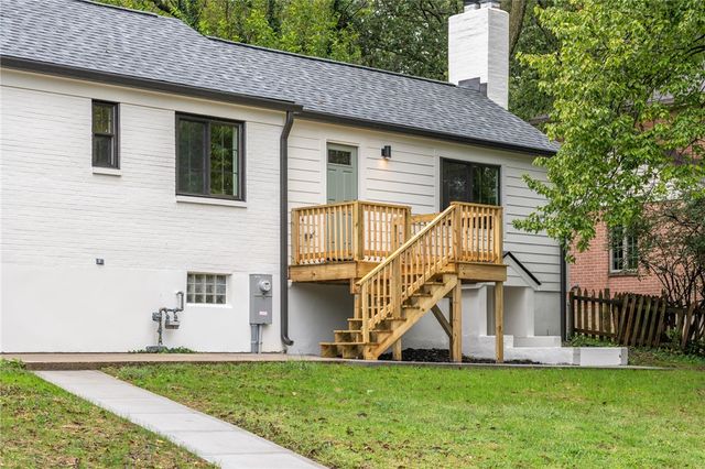 674 Garden Road, Oakwood, OH 45419
