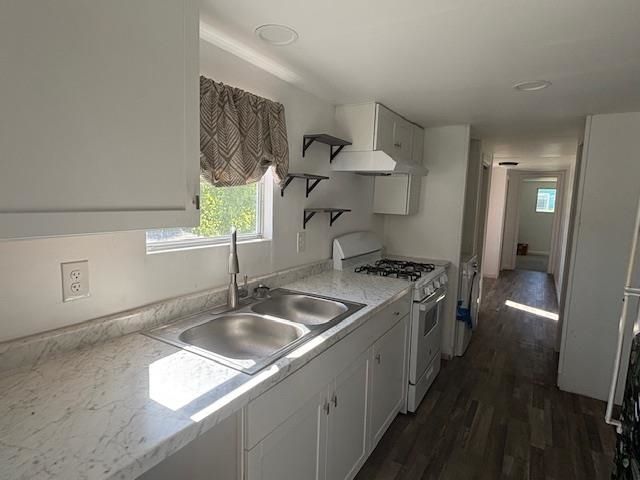 90 Colgate Road, Newmarket, NH 03857