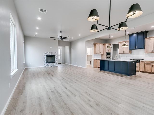 29771 Jade Street, Cashion, OK 73016