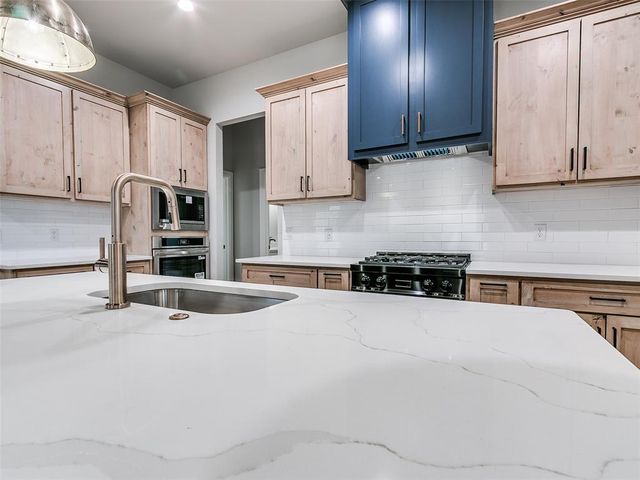 29771 Jade Street, Cashion, OK 73016