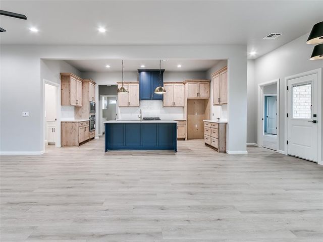 29771 Jade Street, Cashion, OK 73016