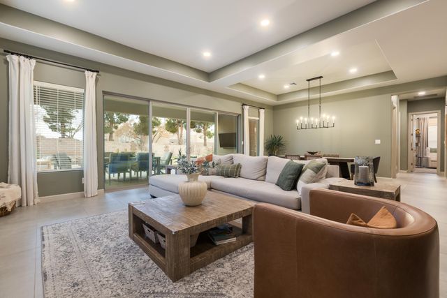 212 Lavender Place NE, Albuquerque, NM 87113