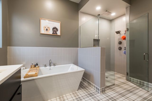 212 Lavender Place NE, Albuquerque, NM 87113