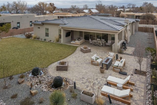 212 Lavender Place NE, Albuquerque, NM 87113