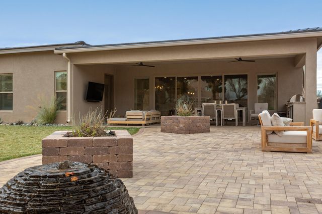 212 Lavender Place NE, Albuquerque, NM 87113