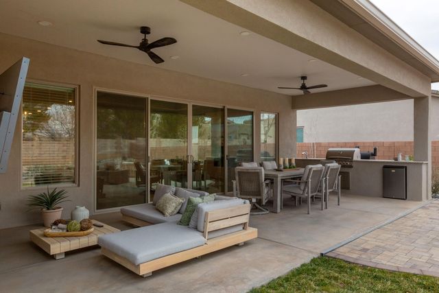 212 Lavender Place NE, Albuquerque, NM 87113