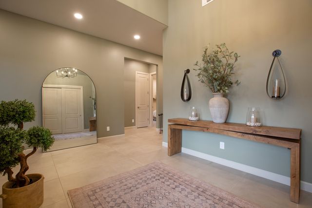 212 Lavender Place NE, Albuquerque, NM 87113