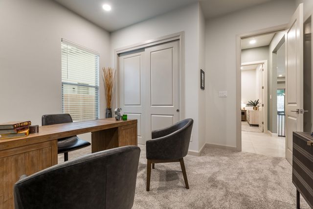 212 Lavender Place NE, Albuquerque, NM 87113