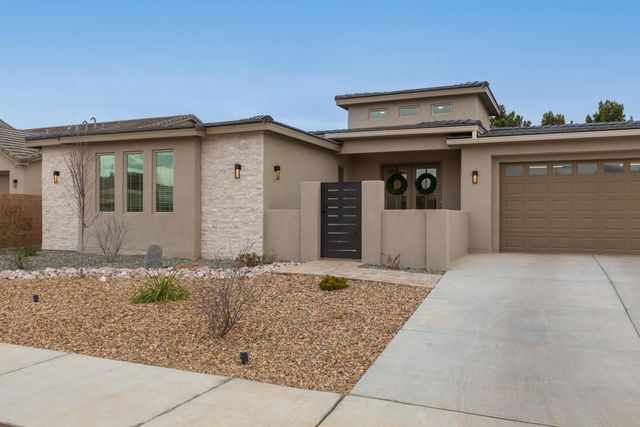 212 Lavender Place NE, Albuquerque, NM 87113
