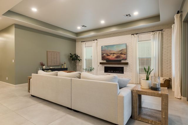 212 Lavender Place NE, Albuquerque, NM 87113