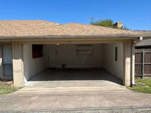 10628 Pagewood Drive, Dallas, TX 75230