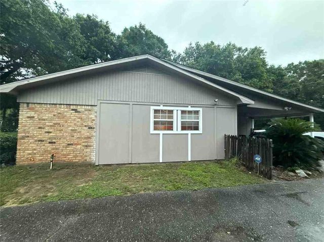 383 Park Avenue S, Mobile, AL 36695