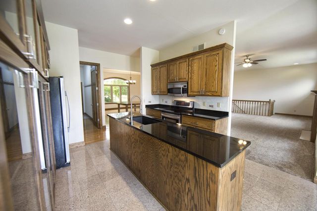 4707 W Jenna COURT, Franklin, WI 53132