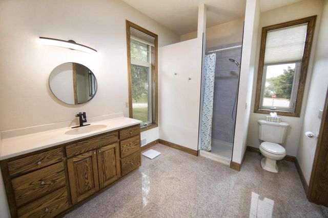 4707 W Jenna COURT, Franklin, WI 53132