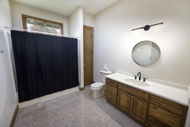 4707 W Jenna COURT, Franklin, WI 53132