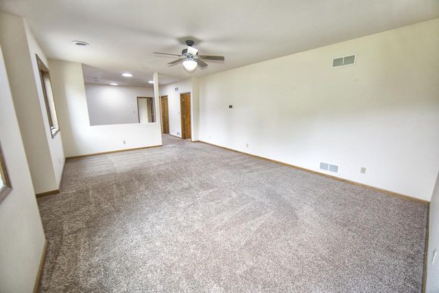 4707 W Jenna COURT, Franklin, WI 53132