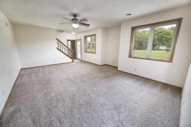 4707 W Jenna COURT, Franklin, WI 53132