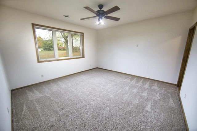 4707 W Jenna COURT, Franklin, WI 53132