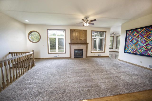 4707 W Jenna COURT, Franklin, WI 53132