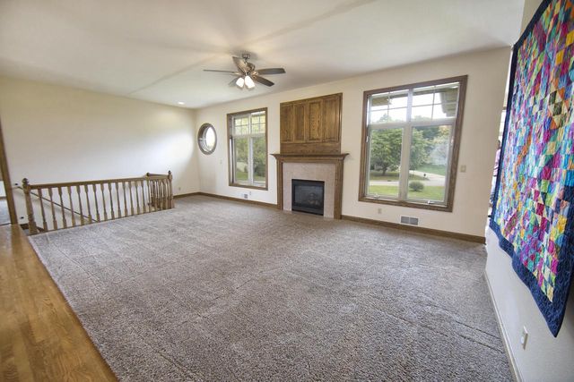 4707 W Jenna COURT, Franklin, WI 53132