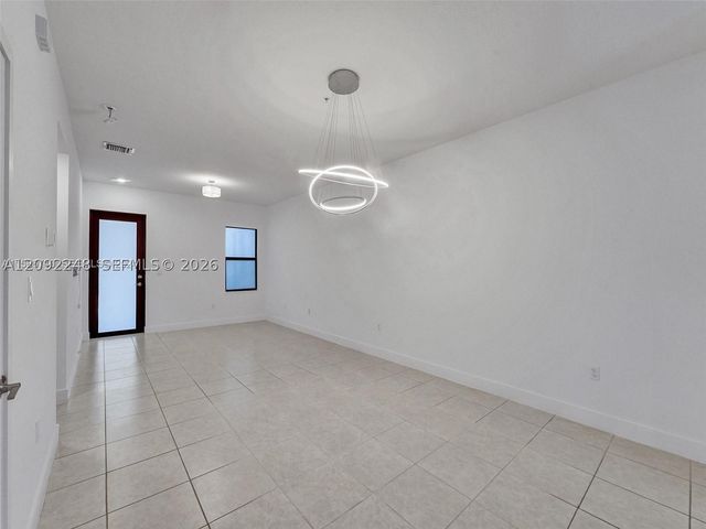 8195 NW 104th Ave 2, Doral, FL 33178