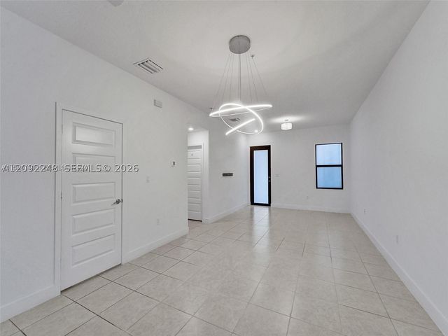 8195 NW 104th Ave 2, Doral, FL 33178