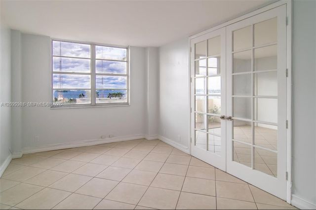 1455 N Treasure Dr PHA, North Bay Village, FL 33141